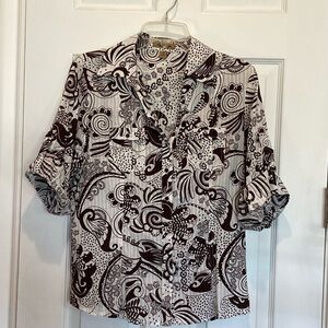 Peck & Peck Black and White Floral Button Down Shirt
